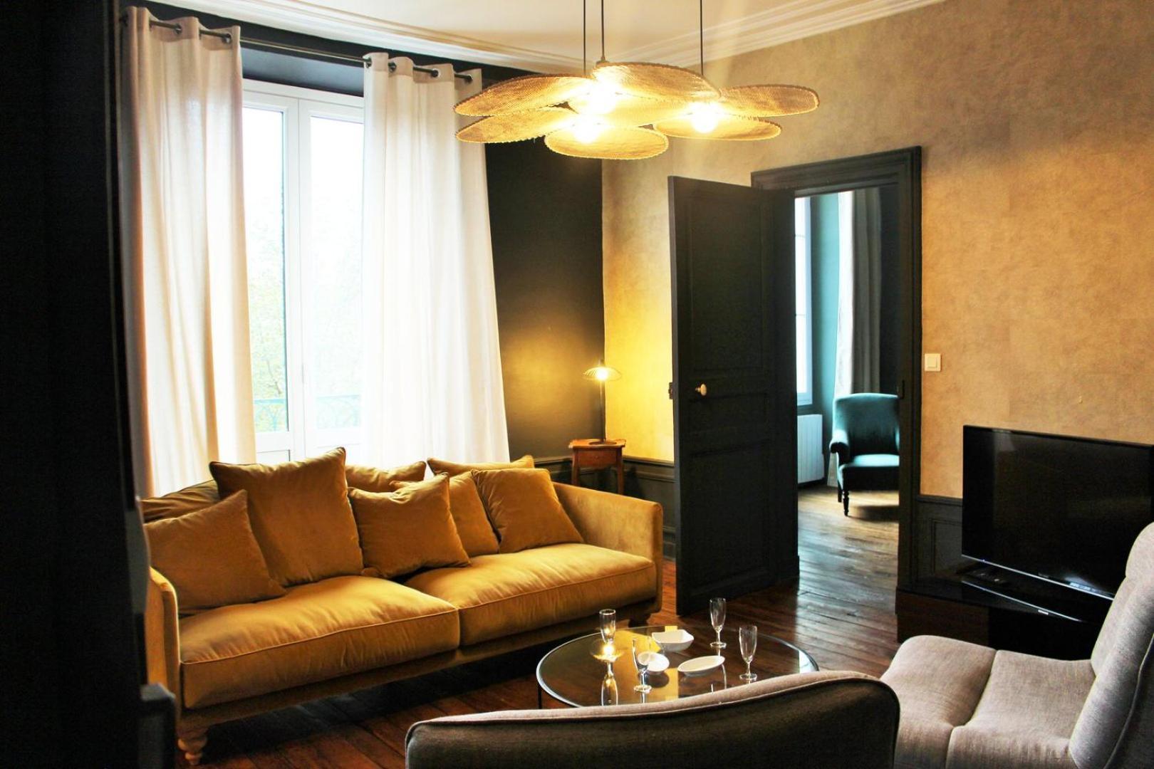 Апартаменты Henri IV - Parking Included - Self Check-In Шартр Экстерьер фото